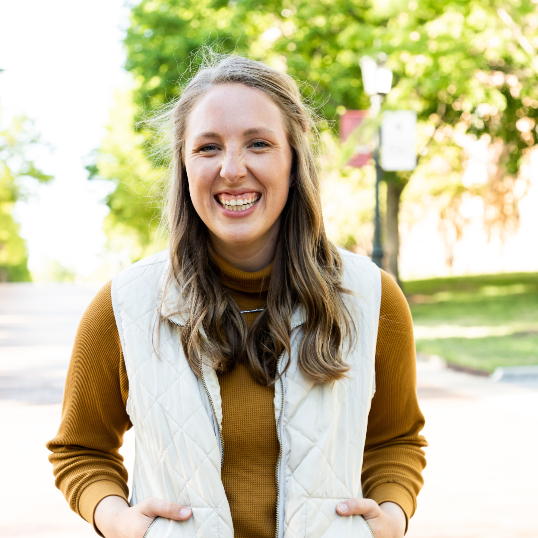 Katherine Miller headshot