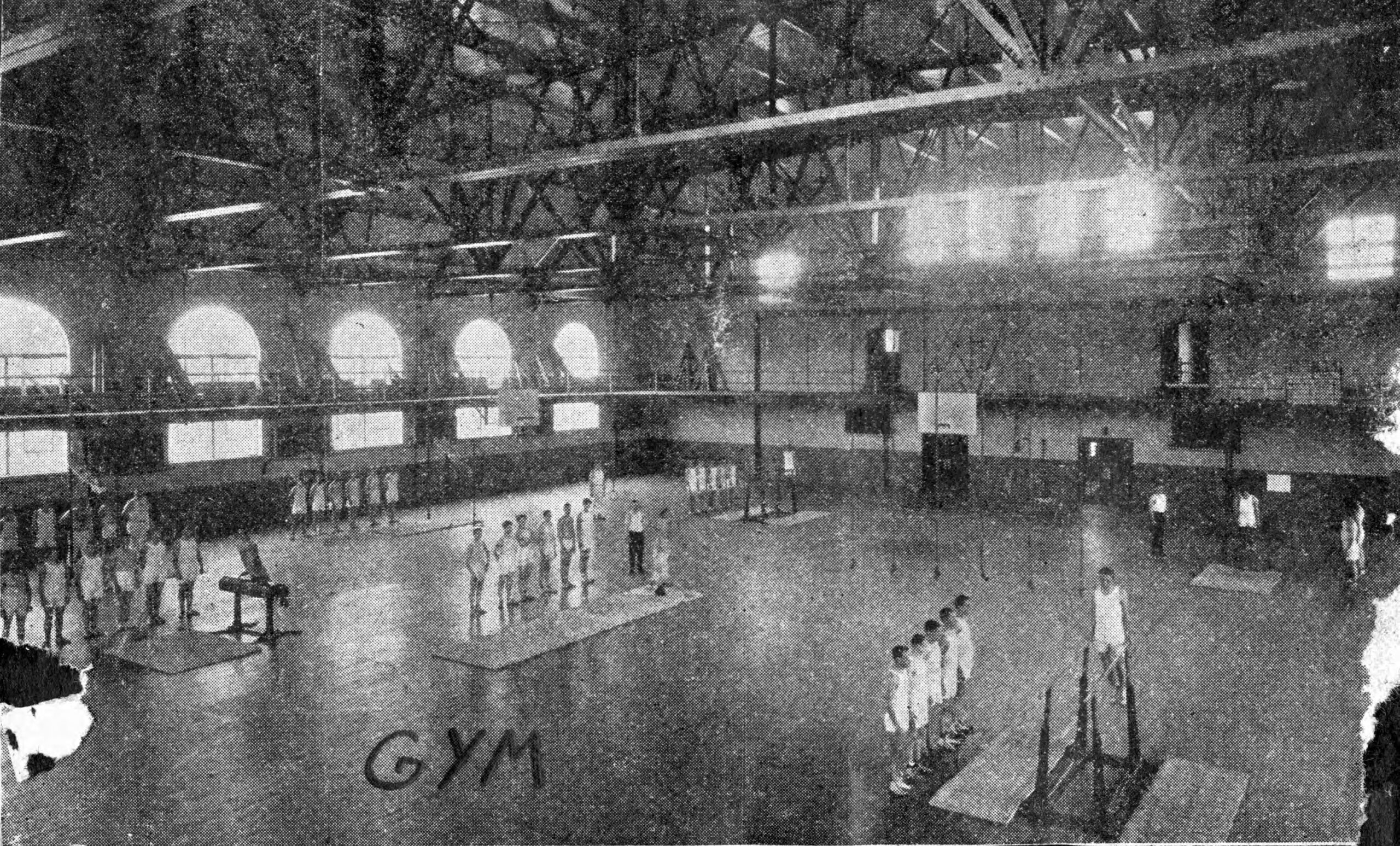 Black and white photo of the interior of the Frank Thompson Gymnasium (1925-1930)